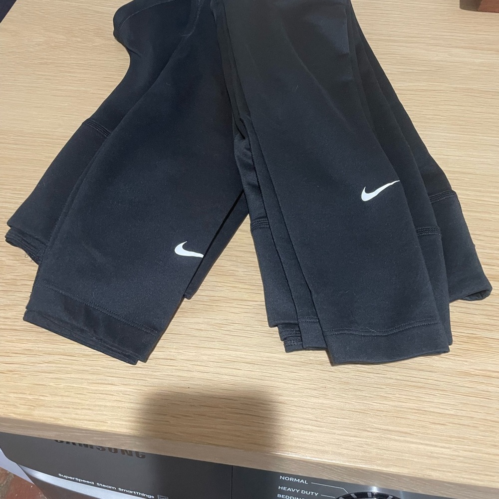 2 Nike High Waist dri-fit Therma Black Leggings with White Logo. Full length